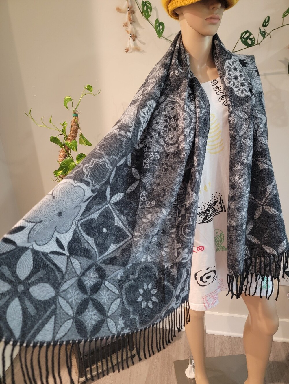 Stylish Patterned Shawl Wrap Scarf Open Poncho Cape